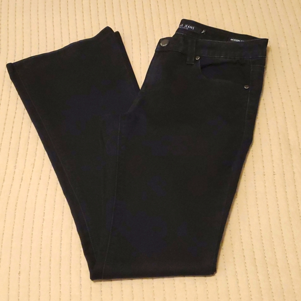 MAX JEANS MODERN BOOT Cut Size 4 Black Like New